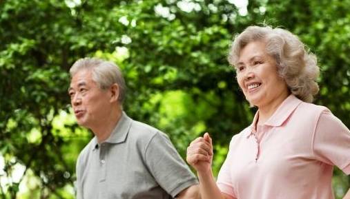 人体|45岁后，谨记：晨起四不能，日常做好三件事，健康易长寿
