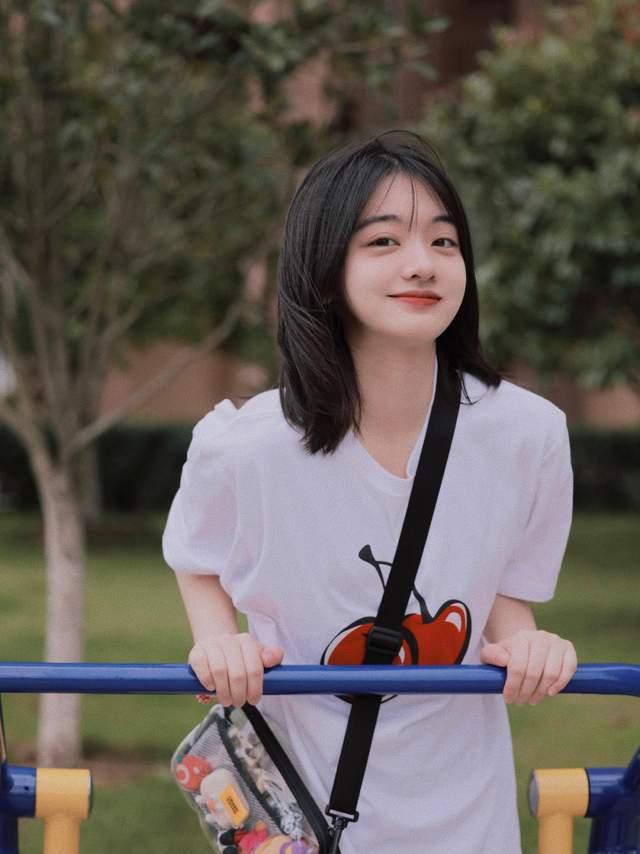 设计|早秋想要穿出甜美少女风，这几件外套一定少不了！想不时髦都难