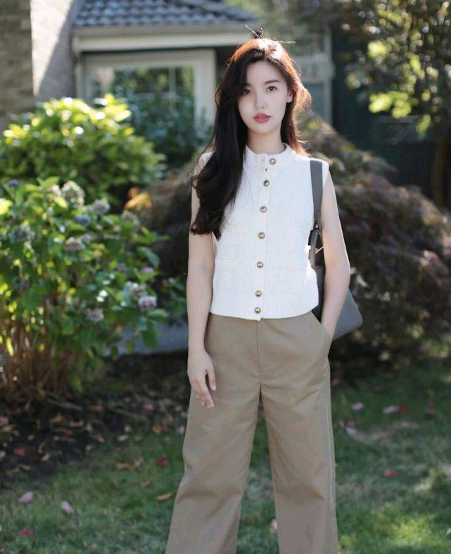 黑色|温柔浪漫简单干净的穿搭，可以把自身的魅力呈现出来，谁穿谁优雅