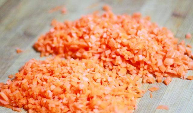 时间|早上只需5分钟时间就可以做一份健康营养美味的红萝卜鸡蛋饼