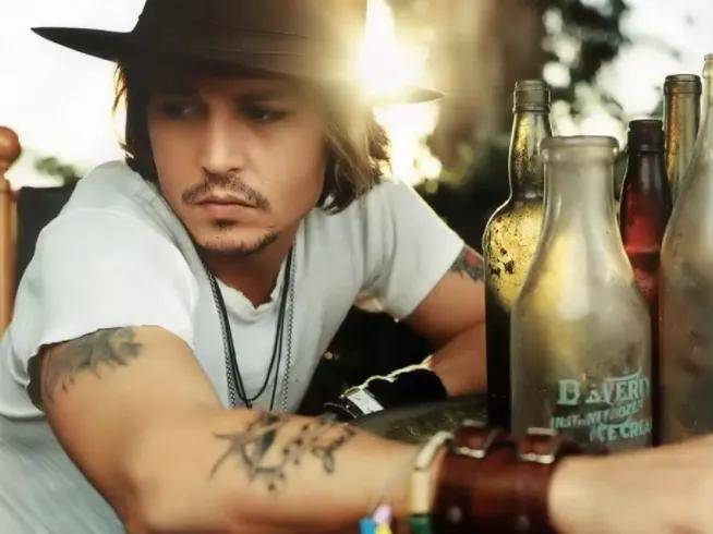 美国|片投网电影节新闻：卡罗维发利国际电影节开幕 迈克尔·凯恩获水晶地球仪奖