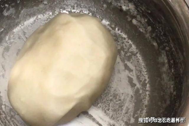 怎样炸油炸糕不会炸 675b6cf2743c41198573522965754579.jpeg