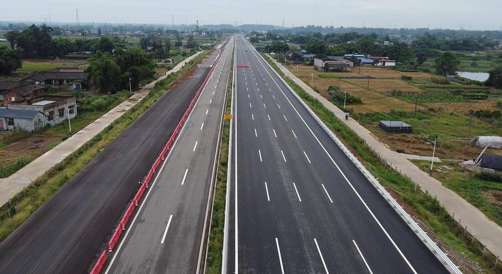 四川一段高速扩容工程有好消息,部分路段通车,年底将实现8车道