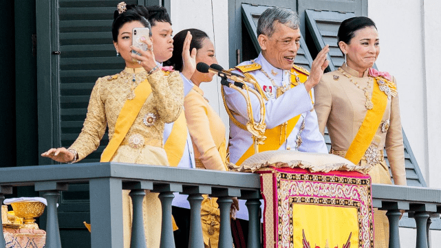 拉隆|泰国神兽公主穿得贼美！穿柳烟橙衬衫肤白貌美，大脸盘终于被藏住