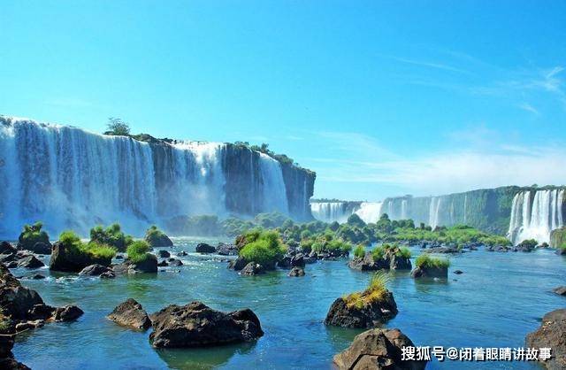 宽4千米，高82米！这是世界上最宽的瀑布，每年有200万游客去观看