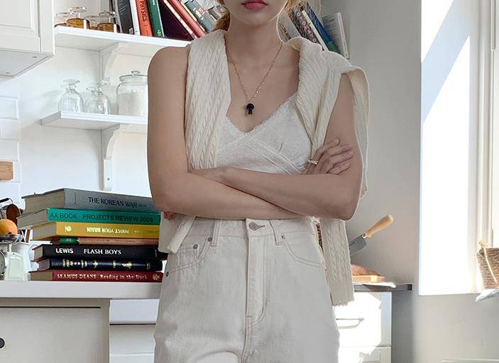 什么|下周穿什么｜刘雯的背心，我穿也能这么好看？