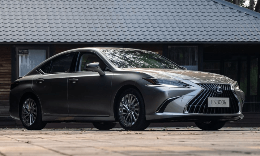 老雷克萨斯值得玩的车 63529e9eedfb4f5d9334a07e2b516a37.png