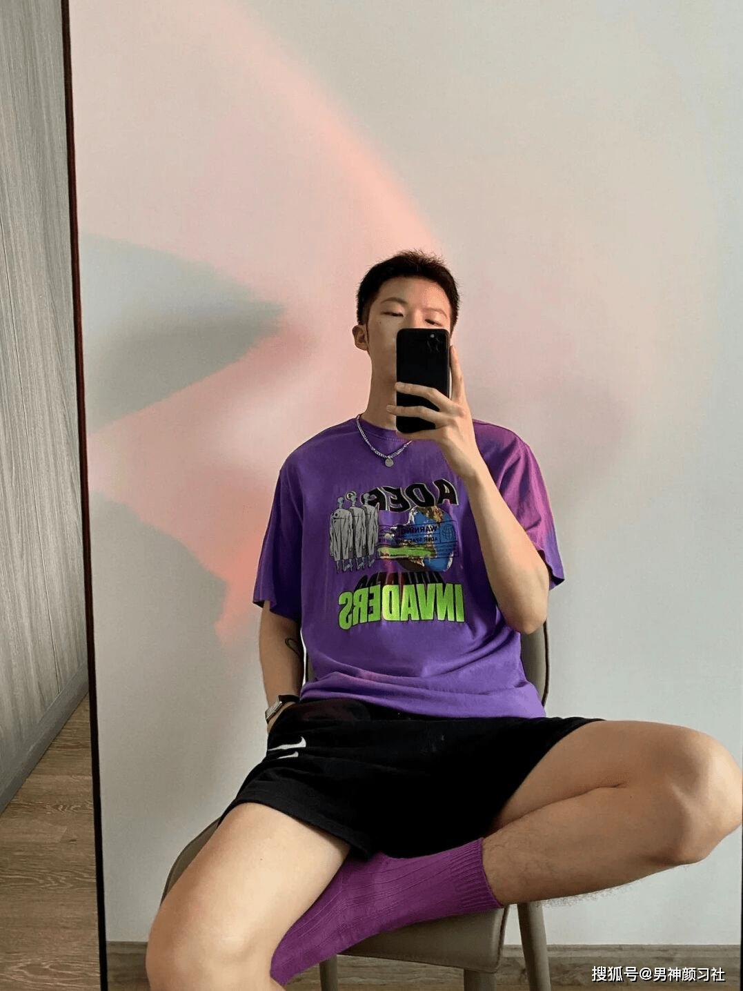 蓝色|范丞丞教你把天空和大海穿在身上!“克莱因蓝”,你的显白神装