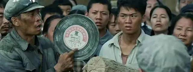 张小斐|30届华鼎奖竞争惨烈:巩皇张小斐争影后,易烊千玺四大影帝争最佳