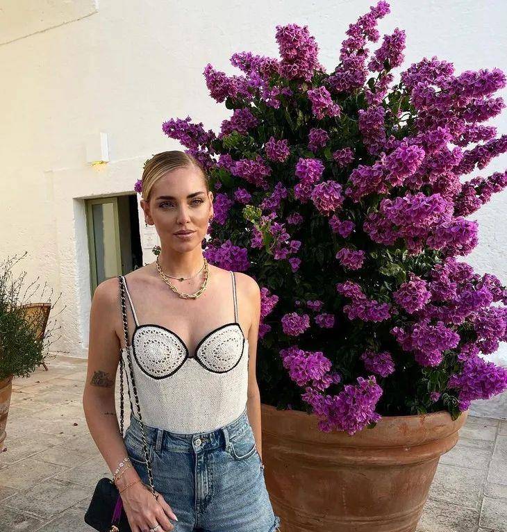 什么|下周穿什么｜刘雯的背心，我穿也能这么好看？