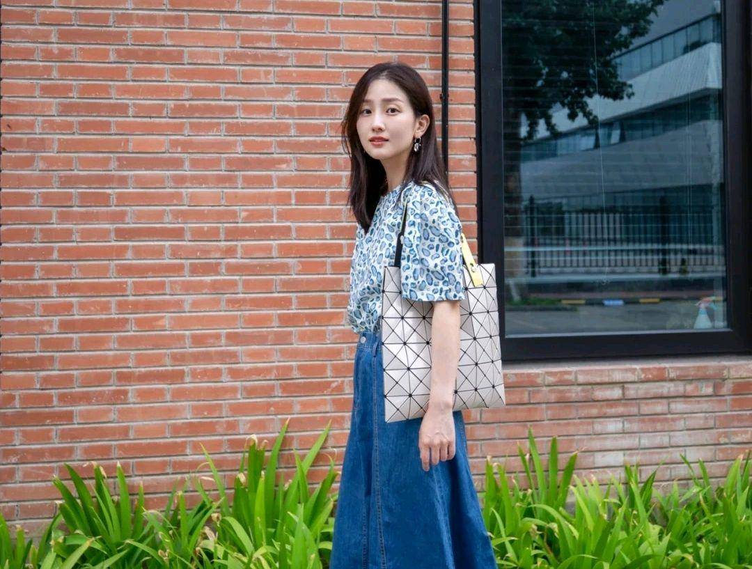 才会|不起眼的基础款服装怎么搭配才好看?只要穿对了,气质不输超模