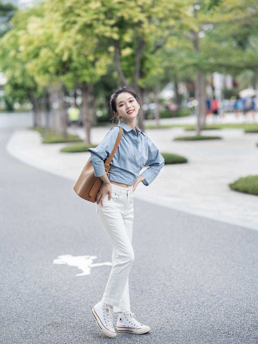 女生|不要低估155cm的女生，泡泡袖上衣配高腰裤，用日常穿搭偷偷长高