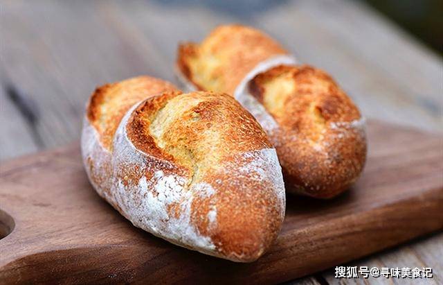 同样都是面包，为什么法棍要做的那么硬，到底应该怎么吃？_手机搜狐网