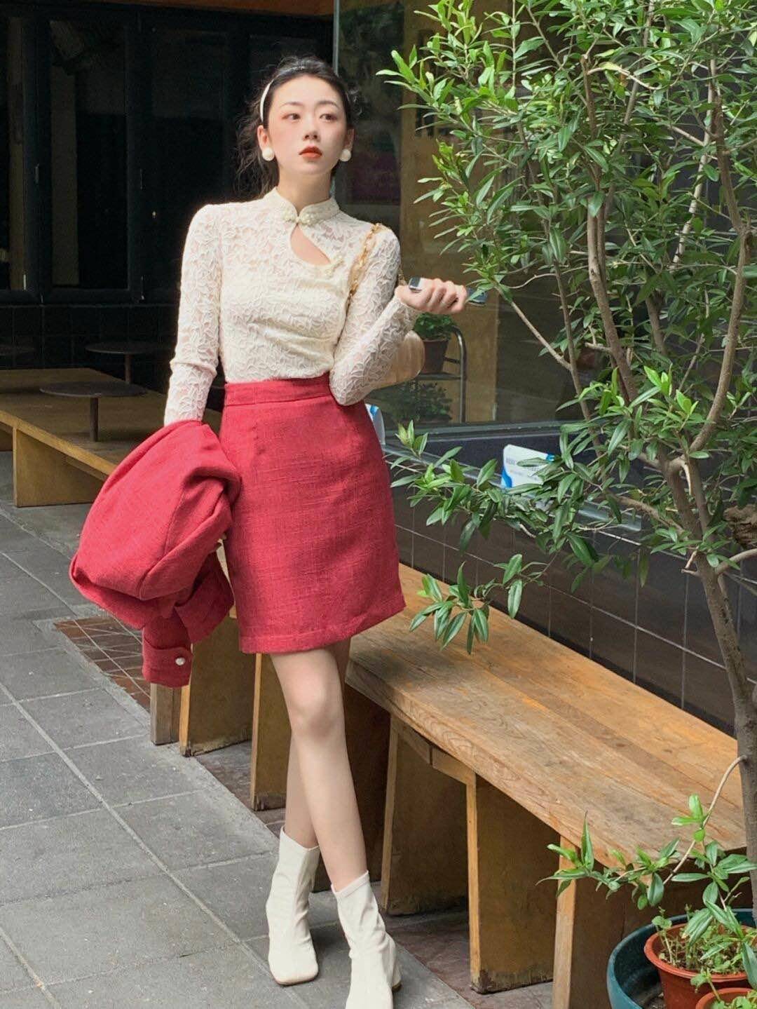 套装|秋天一定要穿一次“小香风套装”，高级不说还显白，美进骨子里