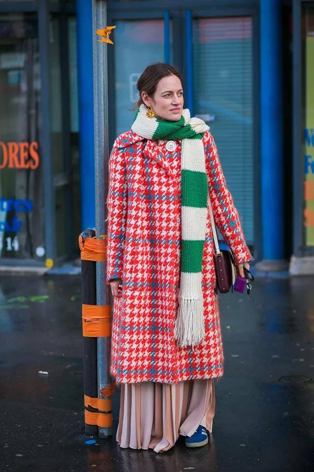 廓形|女人身材再好颜值再高,穿大衣也要避开这三点,否则显胖又没气质