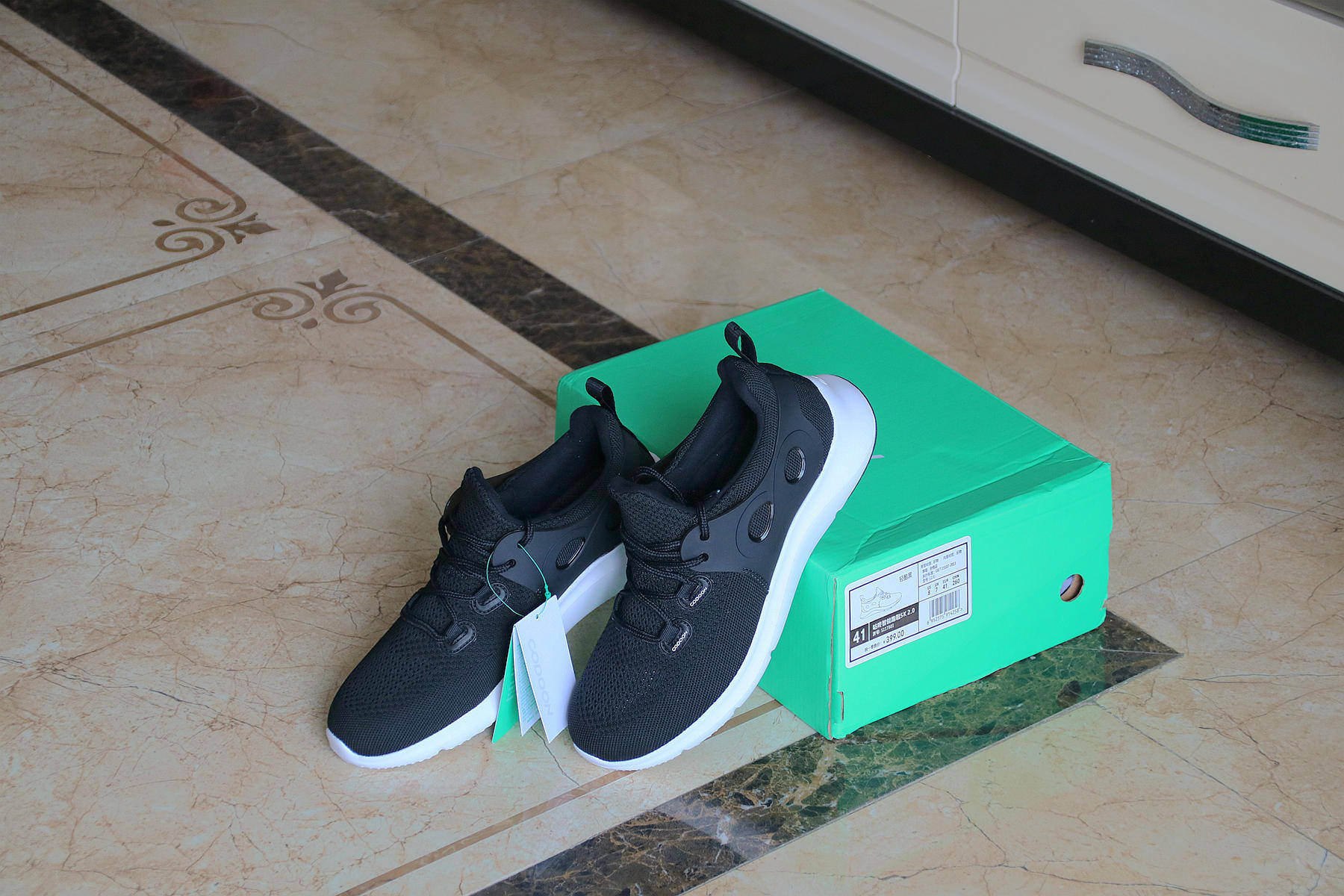 设计|轻弹又舒适、穿上它就不想脱下来，咕咚智能跑鞋5K体验