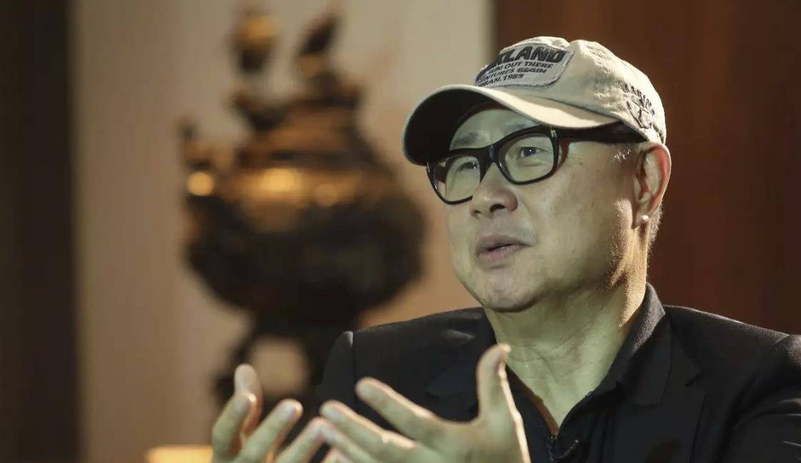 周星驰|31年前，那个把星仔捧成星爷的刘镇伟，为什么现在只能拍烂片？