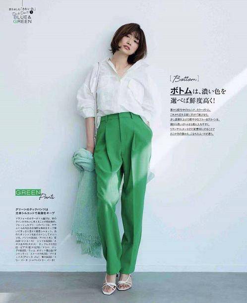 脚踝|中年女人职场不知道怎么穿?试试彩色裤子+T恤,比裙子更干练时髦