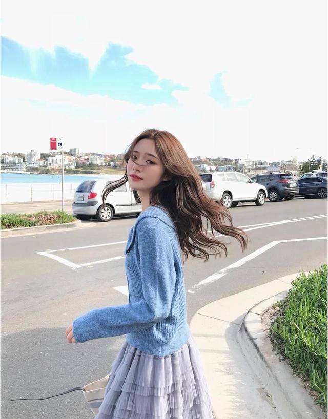 显得|3套适合初秋的日常穿搭，简单舒适又好看，照着穿就行