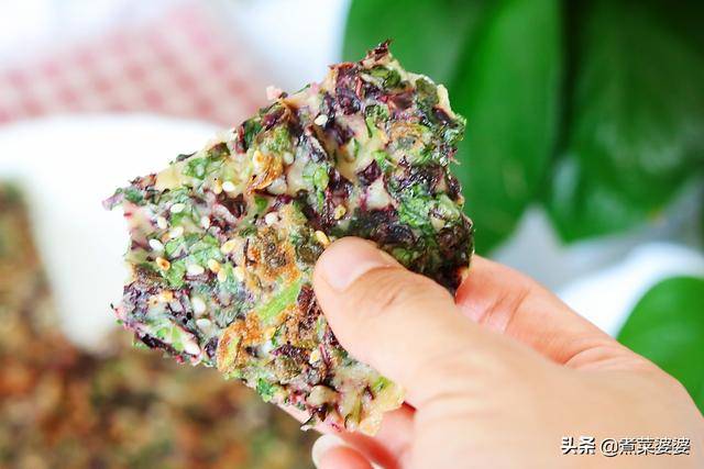 苋菜|营养早餐饼，5分钟就搞定，钙是牛奶的3倍，铁是菠菜的6倍，香