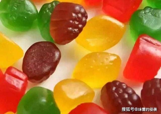 小孩|小孩最喜欢吃的4种零食,辣条排在第1位,最后一种冷藏味道更绝