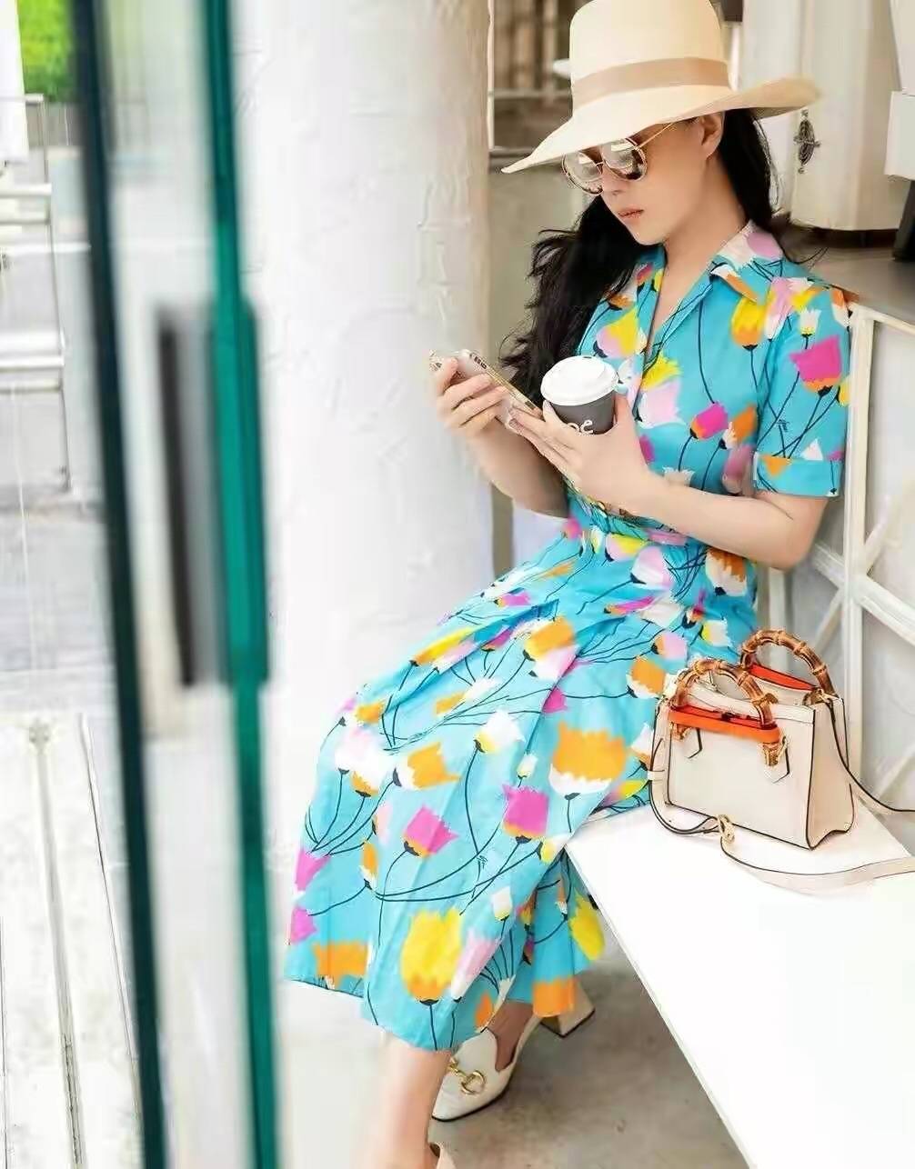 身材|章小蕙穿衣真“招摇”，穿裙子用豹纹拼接蕾丝，一看就是高级贵妇