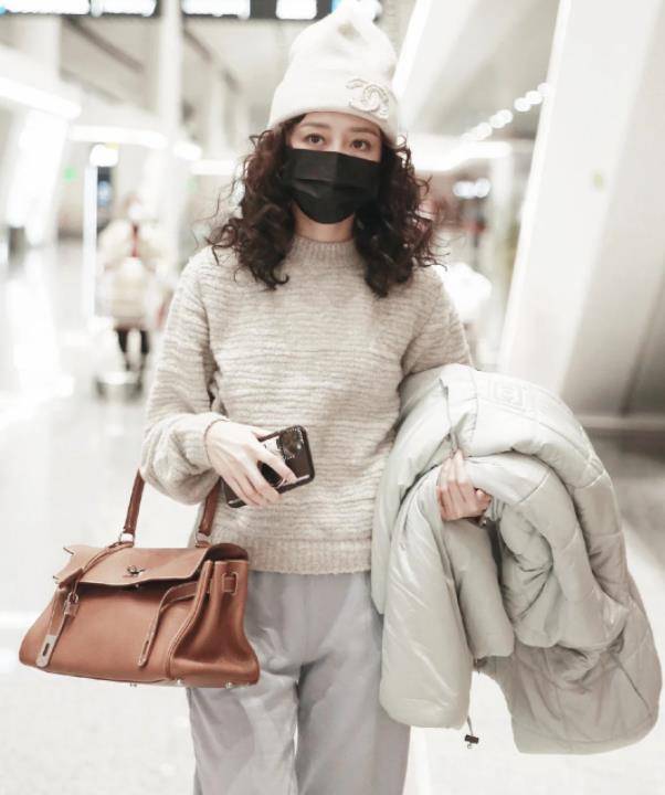 能力|王鸥路人照被疯传，无滤镜下颜值真实，素颜状态让人不敢相信