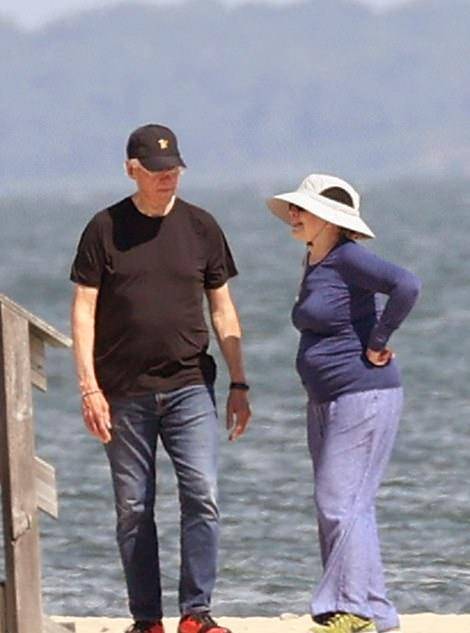 生活|克林顿夫妇生活照罕曝光！73岁希拉里爆肥他暴瘦，双双老得不敢认