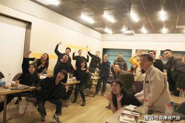 豆豆|上海襄阳北路1号，诞生多少脱口秀明星？