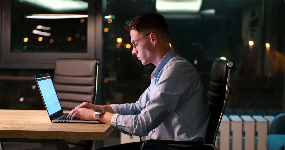 症状|为何年轻人容易出现血液粘稠的症状?医生:或与这3大因素有关