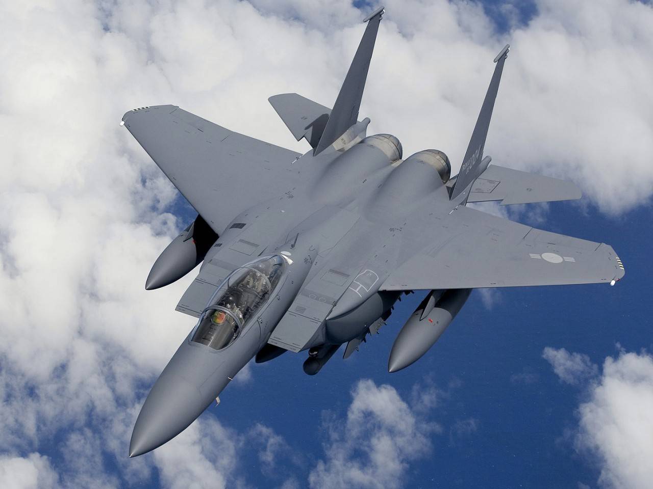 韩国空军主力战机f-15k,引进61架已坠毁2架,性能处于什么水平_战斗机