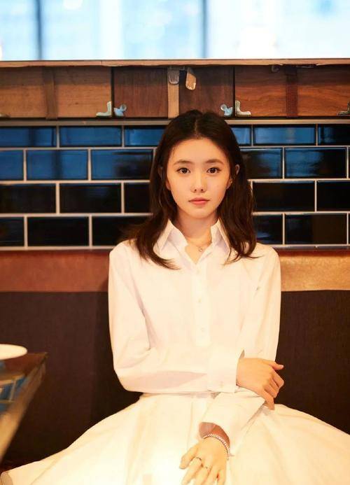 分析|化妆不如素颜美？张艺谋的新谋女郎刘浩存怎么不灵了？