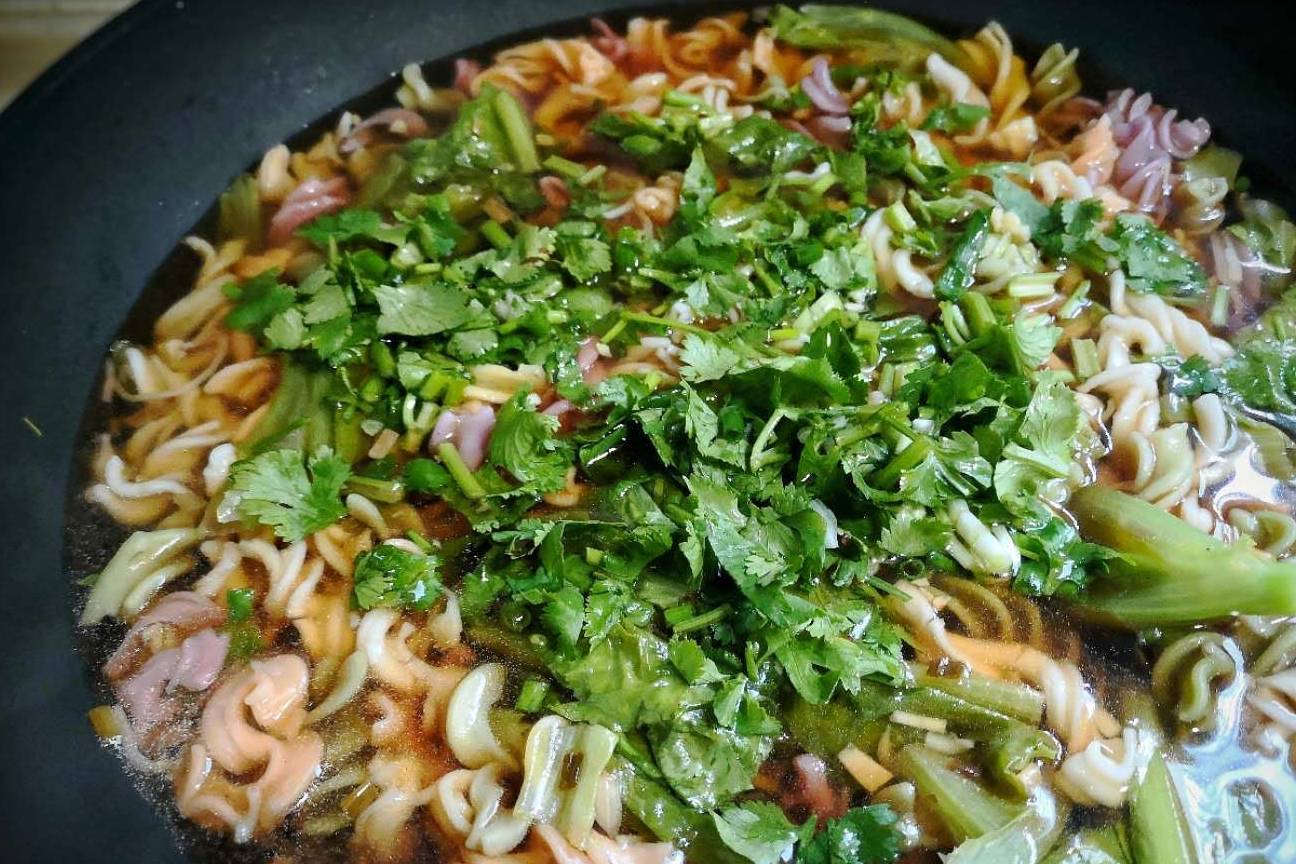 做法|开学了,早餐多给孩子这样吃,有菜有饭还有汤,一碗下肚,超满足