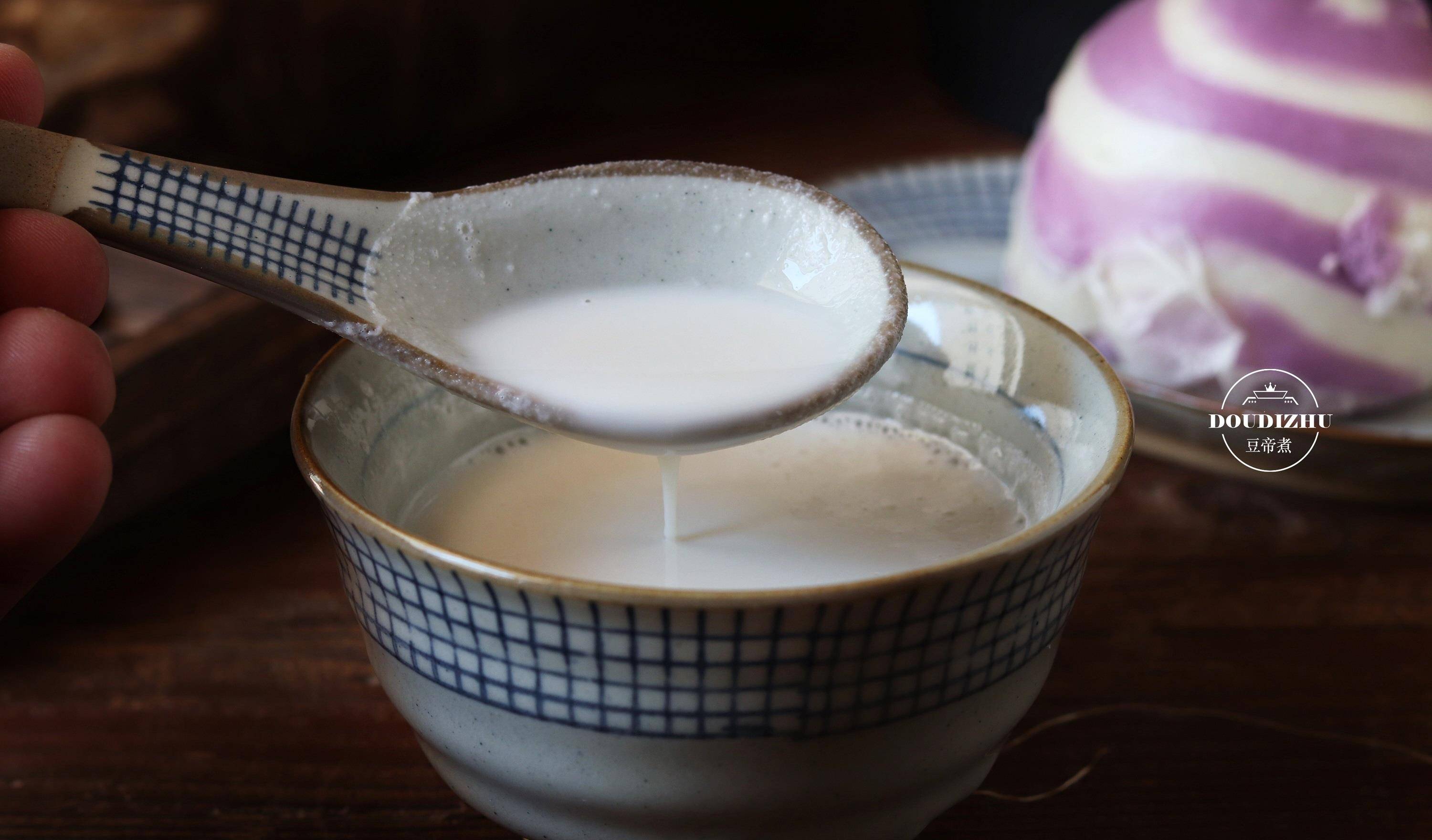 食材|教你制作一个不一样的豆浆,味道香醇特别好喝,早上来一杯更健康