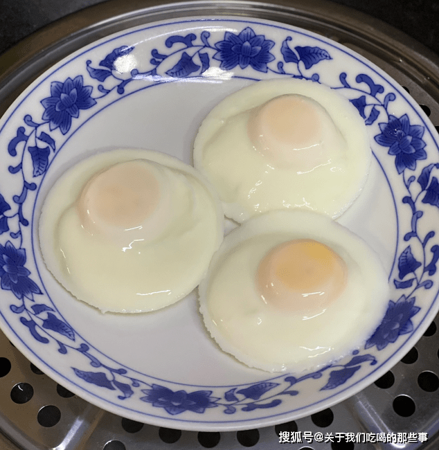 原创如何煮出完美荷包蛋分享3种做法个个圆润光滑不散花不起沫
