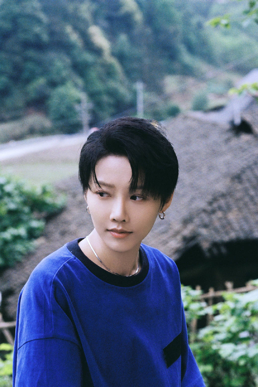 刘雨昕加盟央视你好生活重走长征路传递正向价值观