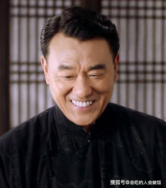 洪尧|求求演员们，做烤瓷牙颜色悠着点，“夜光牙齿精”真的很出戏啊