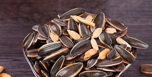 门牙|盘点最易“上瘾”的国民零食，4种霸气在榜，辣条遗憾落选