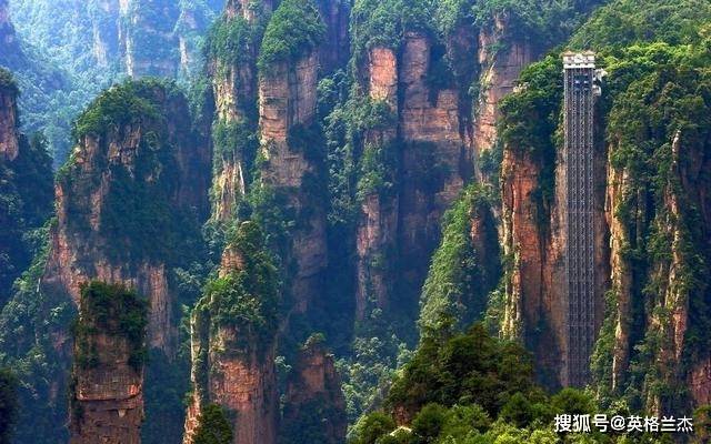 以“奇特山景”闻名的两个城市，一个是桂林，一个成了名电影场景