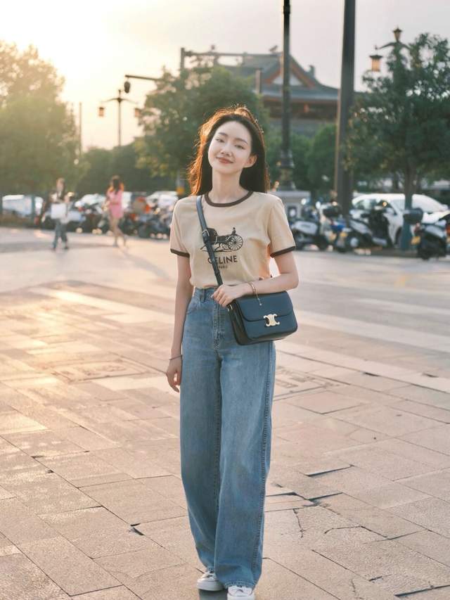 颜色|秋天想穿出高级感,这几种搭配颜色方法得学会,能让你又飒又美