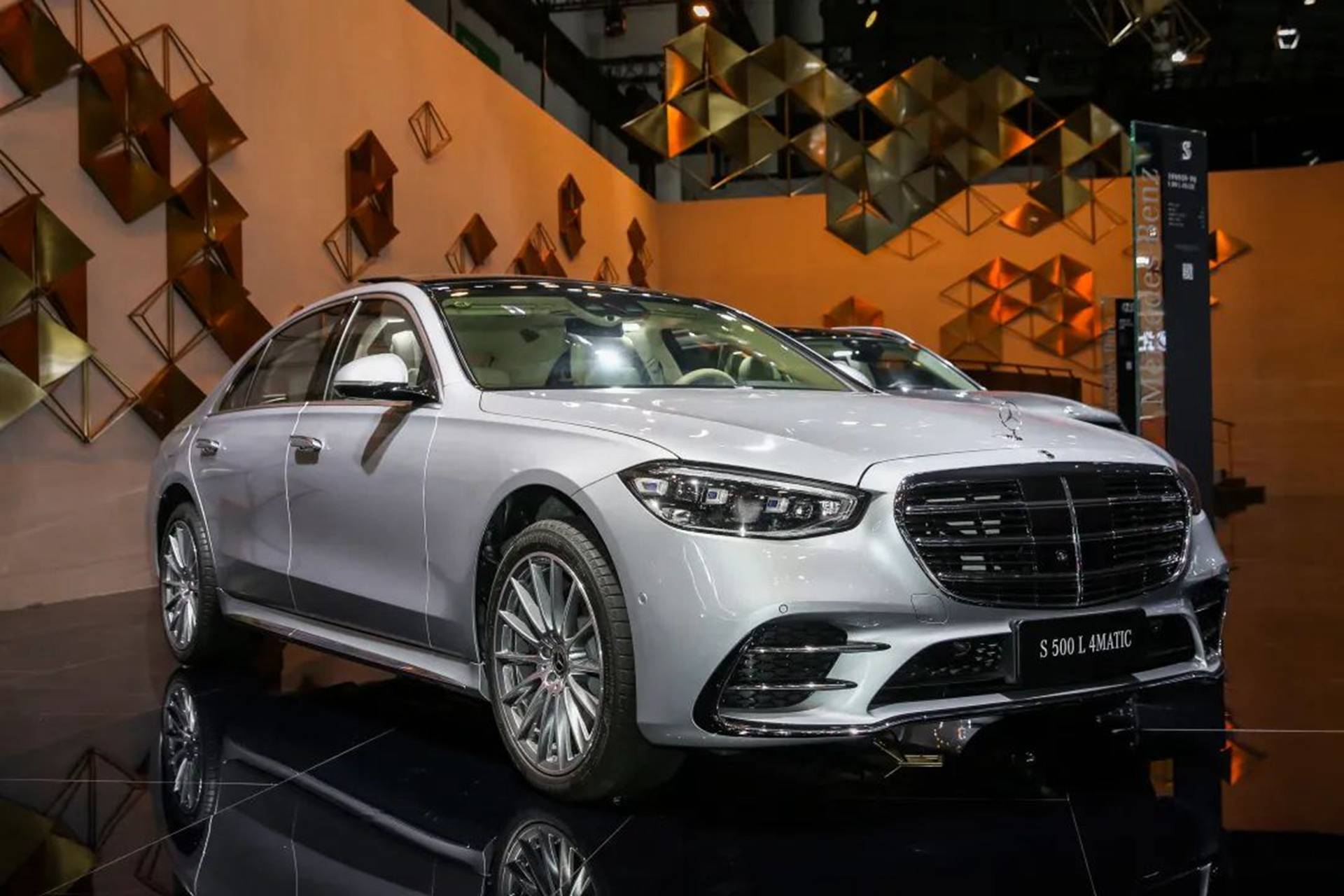 9178万起2021款奔驰s级上市换装25t发动机