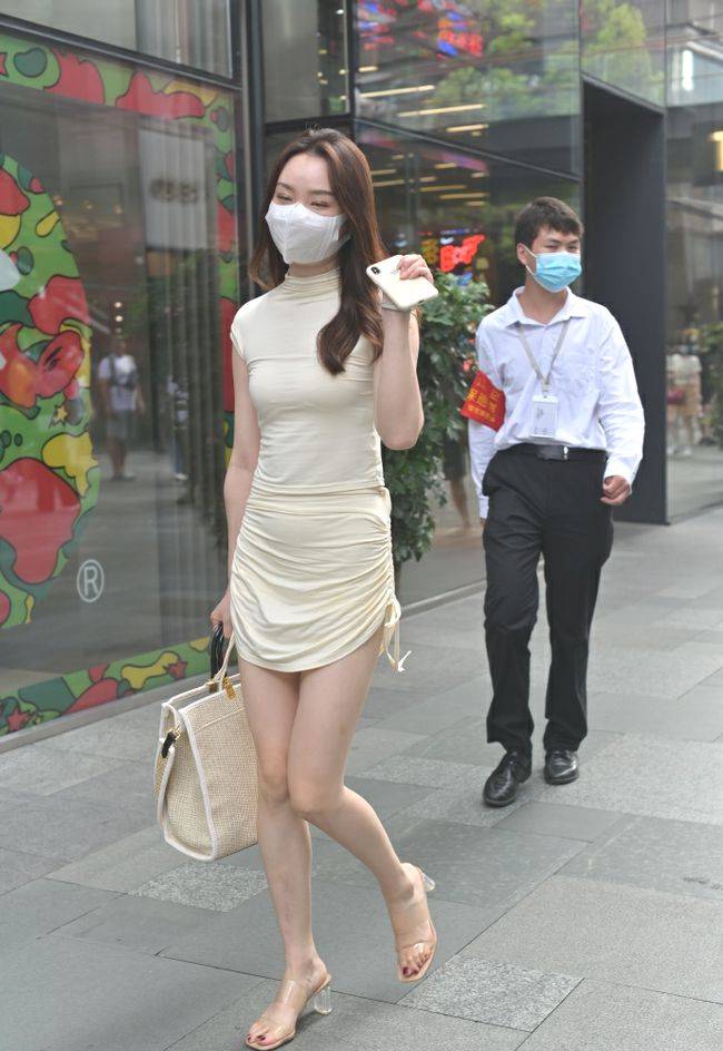 整体|想要穿出“纯欲风”,就穿包臀裙,既能俏皮又有内涵!