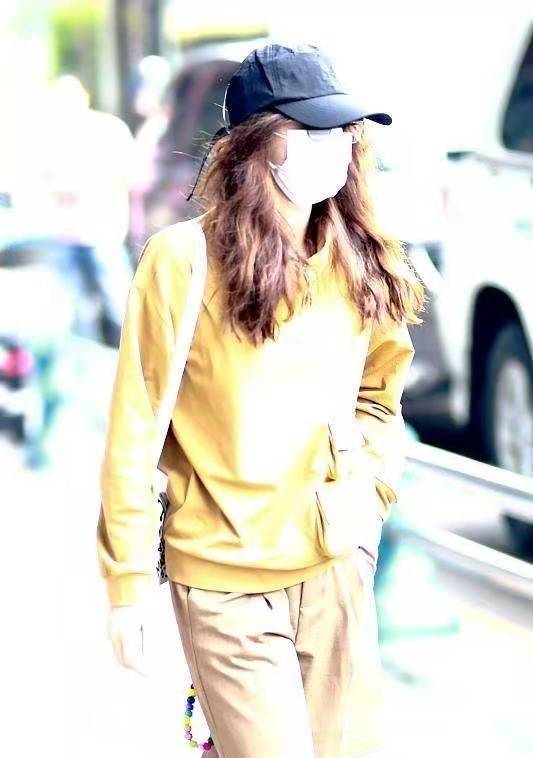 大气|刘诗诗亮相央视中秋晚会！久违扮古装太惊艳，仪态端庄气质真出众