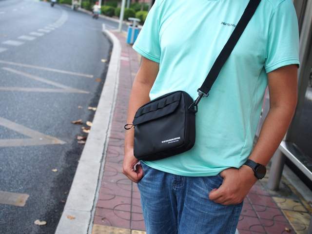 网友|小米有品上新百元悠启全能模块双肩包，网友：创意组合，买一得三