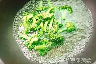 挑战赛|#精品菜谱挑战赛#胡萝卜玉米炒虾仁