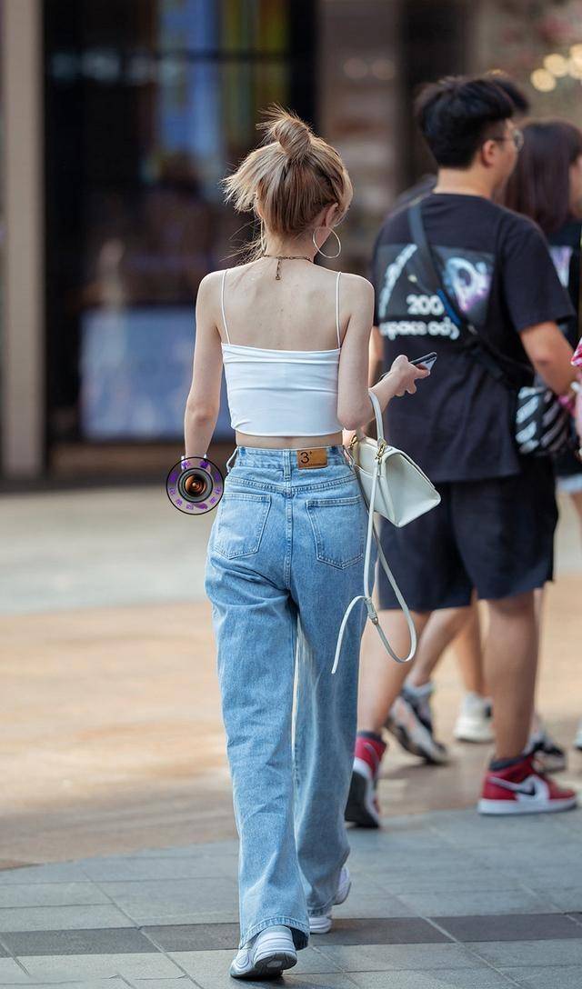 设计|“童颜美女”适合打底裤，修身显瘦真的有一套，依旧显瘦又百搭