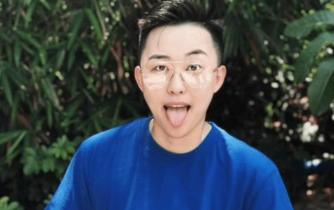 因为|叶海洋跑俄罗斯“拼二胎”，无偶式育儿让人赞叹，又忍不住担忧