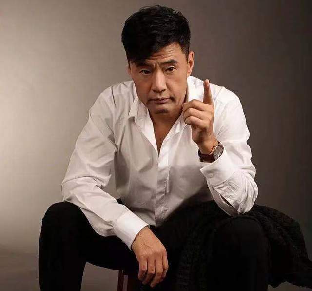 于荣光|97版《天龙八部》“兰剑”雷晴雯炮轰于荣光：你对得起金庸吗？