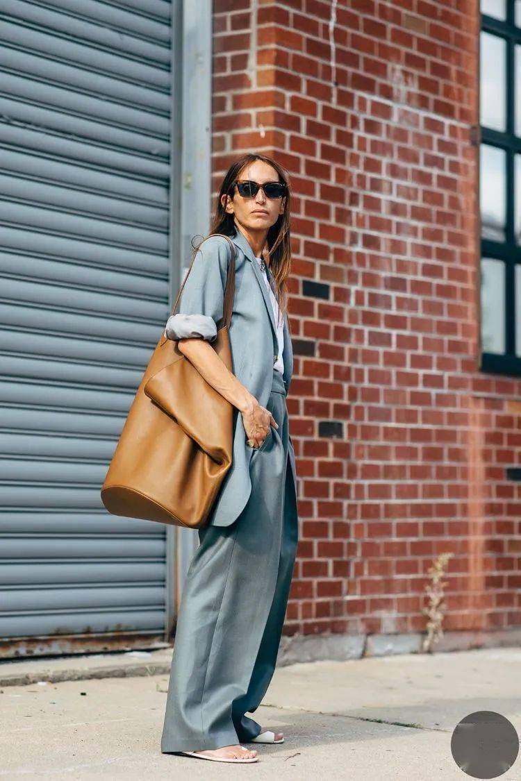 文化|这4件单品,时髦精必备