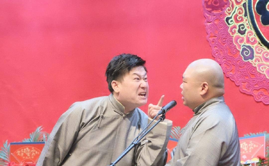 小剧场|张鹤伦15年终成角儿，郭德纲不给成名捷径，唯有努力艺压当行人